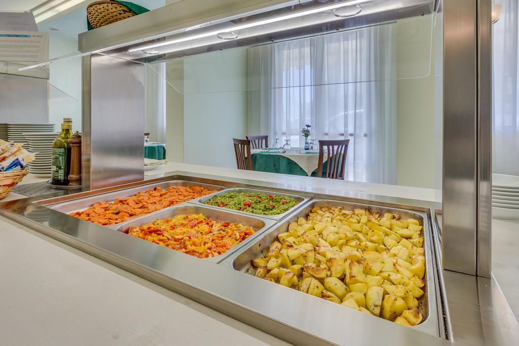 Hotel Austria Caorle Esterno foto