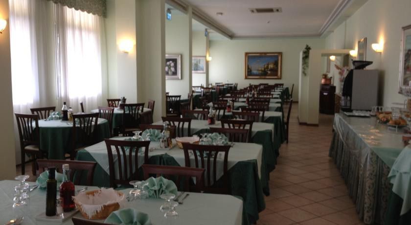 Hotel Austria Caorle Esterno foto