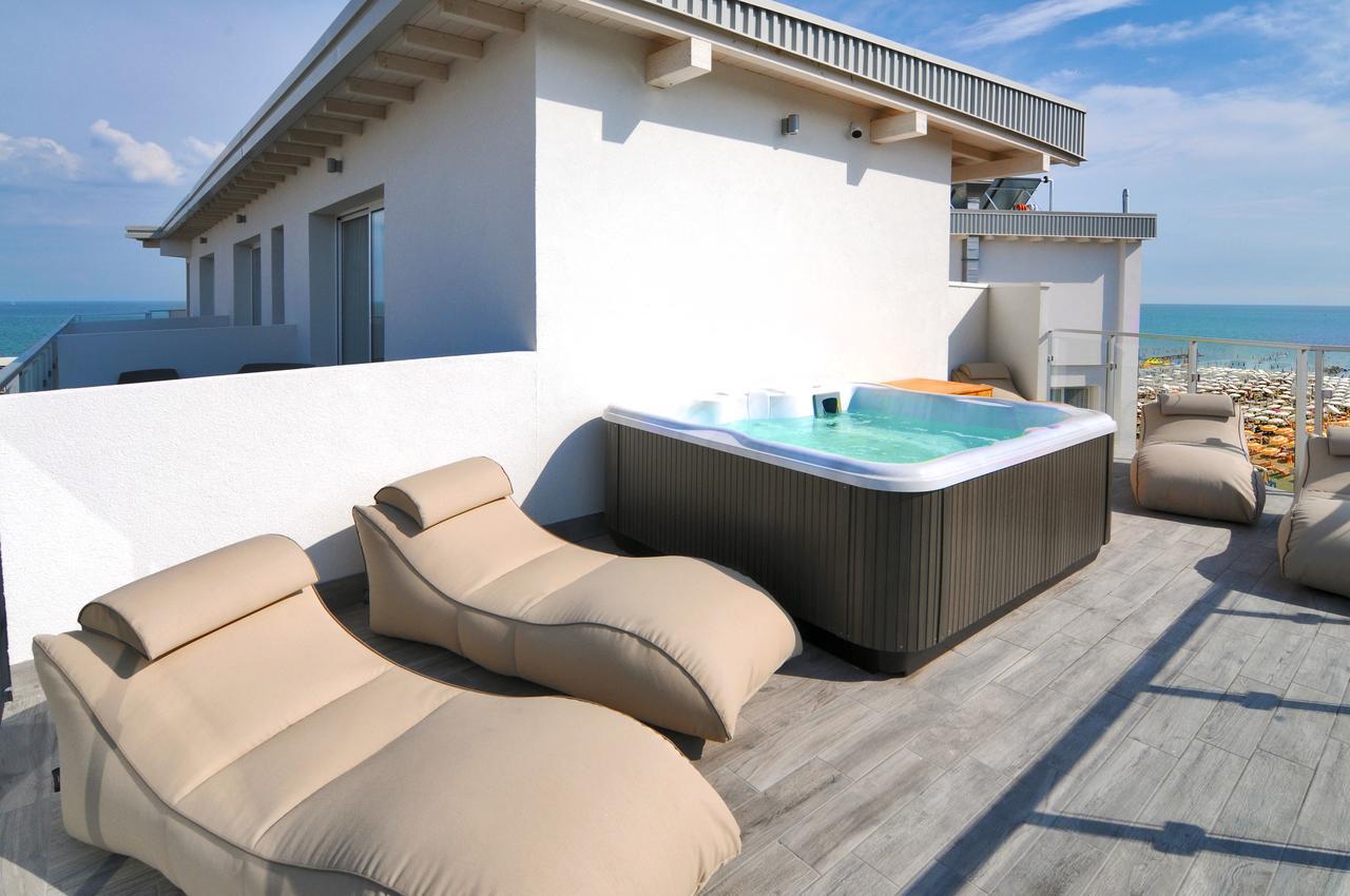 Hotel Austria Caorle Esterno foto