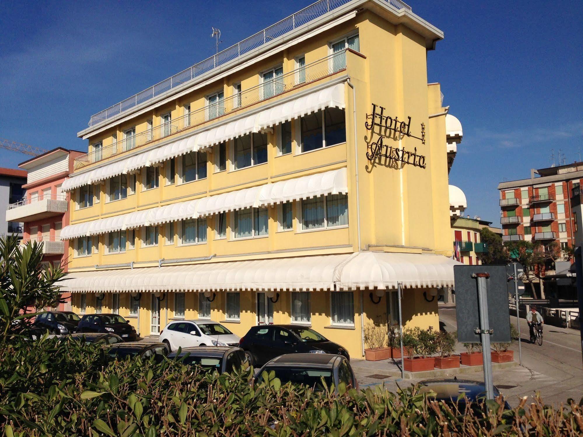 Hotel Austria Caorle Esterno foto