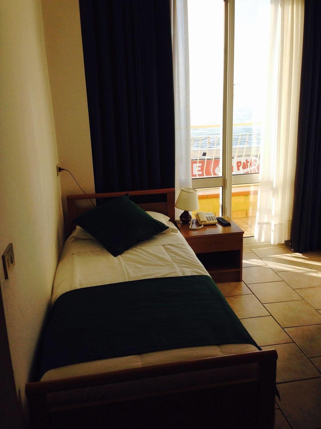 Hotel Austria Caorle Esterno foto