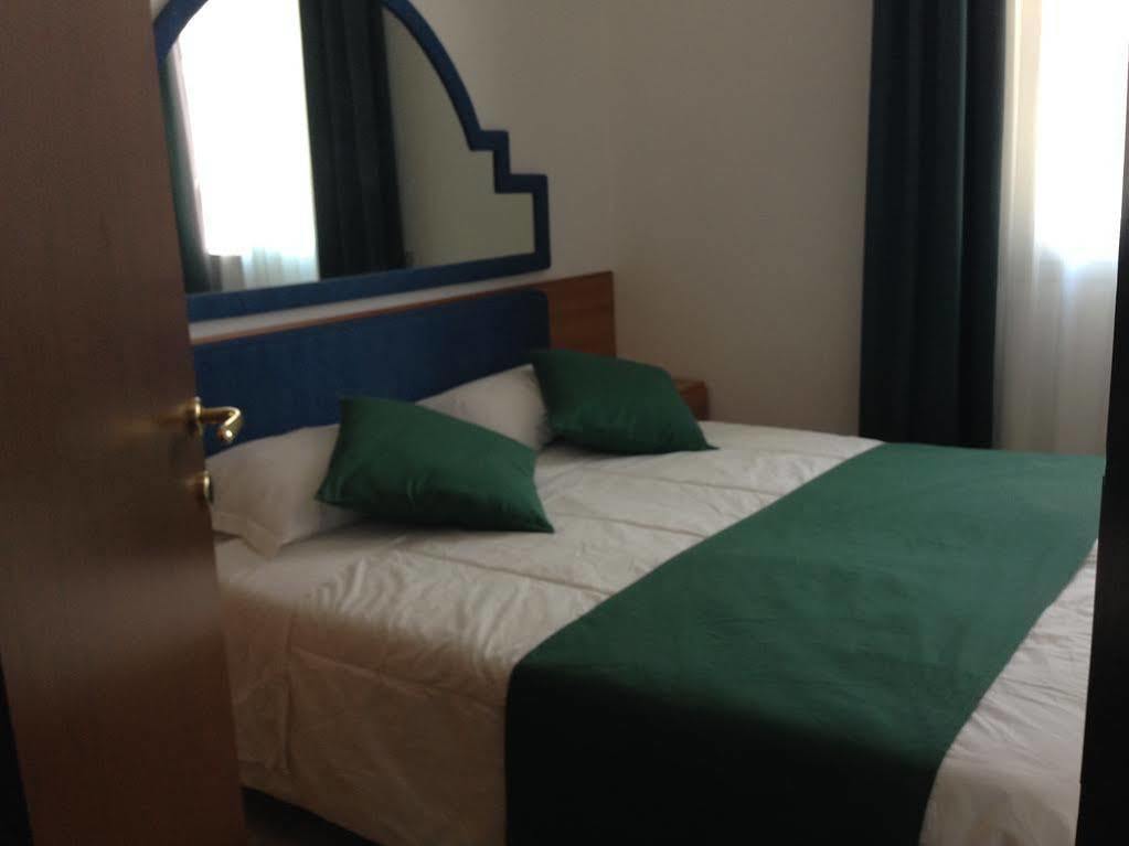 Hotel Austria Caorle Esterno foto